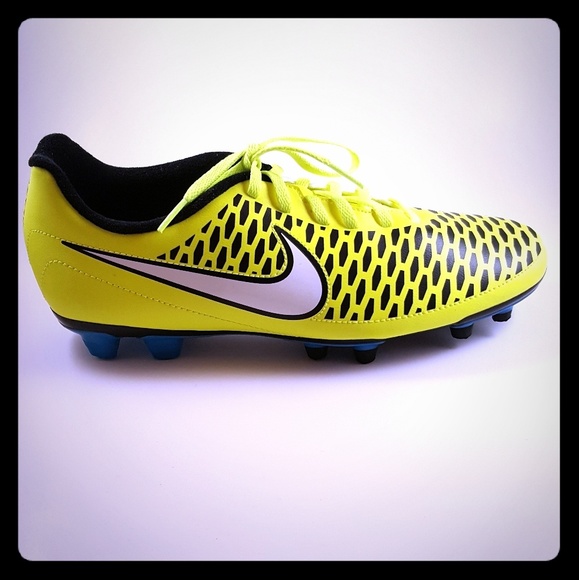 Nike Shoes - Nike Soccer Cleats Magista Women's 10